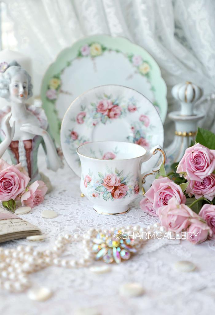 Кофейная пара «Rambling Rose» костяной фарфор ROYAL STANDART, Англия 1970г.