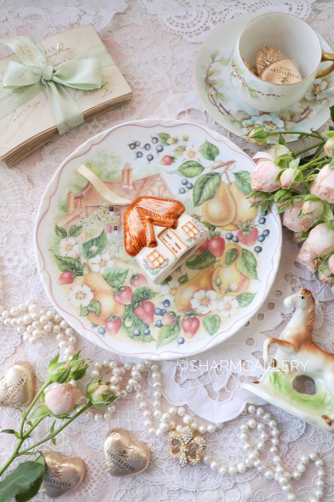 Домик - Саше (ароматница)  керамика, Англия.