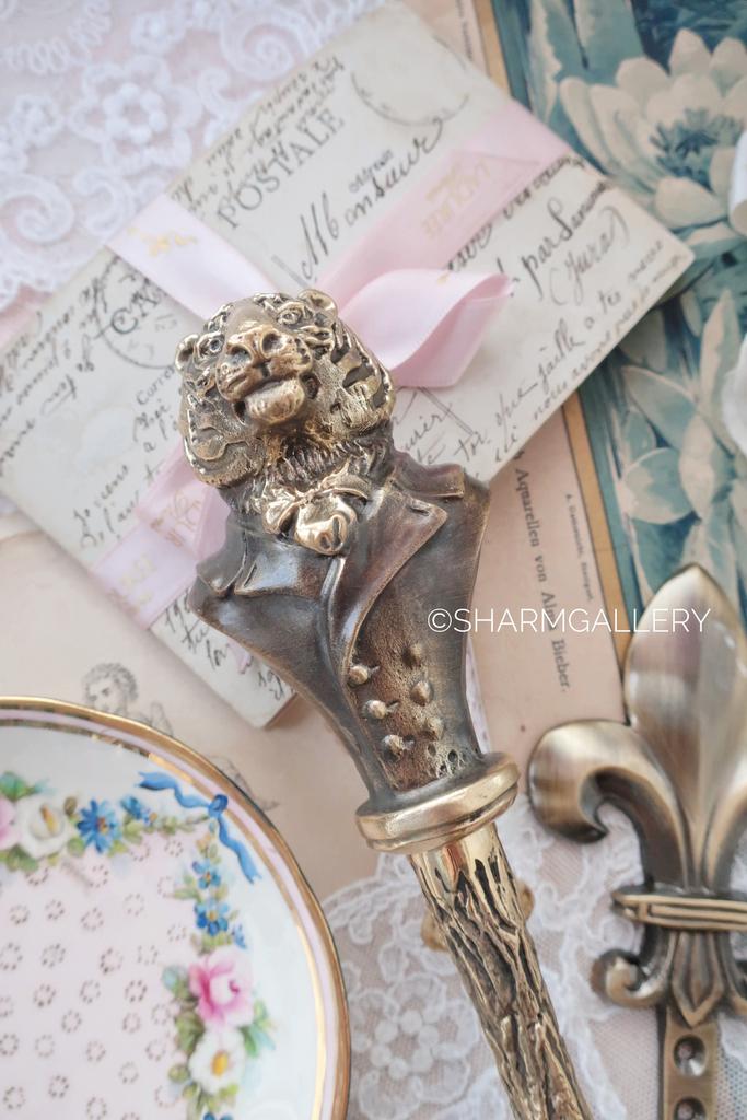 Обувная винтажная ложка для обуви с подвесом, бронза "Тигр" + крючок «Лилия»