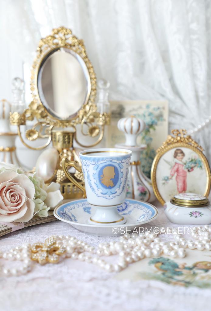 Антикварная кофейная пара "Дама и Кавалер" фарфор Австрия.