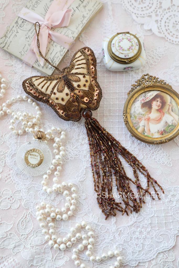 «Шоколадная бабочка» декоративная подвеска/Елочное украшение.