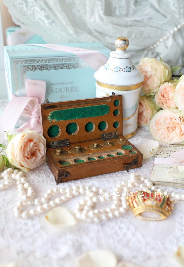 Набор гирек разновесов "Аптекарский" от 20 до 2гр. Гири в деревянной коробке, СССР №4