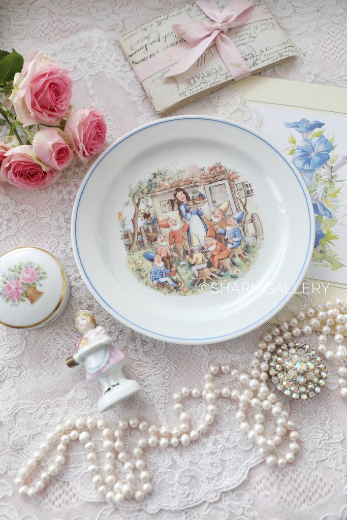 Тарелка "Белоснежка и семь гномов" 19см., фарфор Кольдиц, Германия. №19