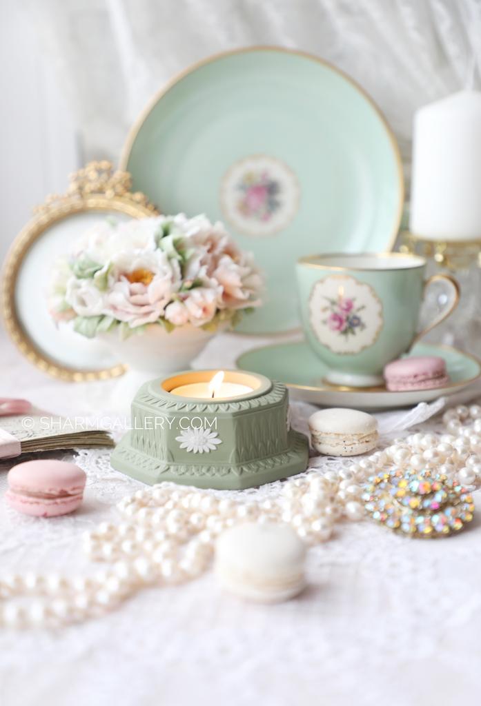 Подсвечник яшмовый, зеленый фарфор Wedgwood, Англия.