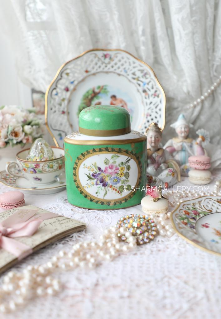 Антикварная фарфоровая  баночка/чайница Лимож Франция, Limoges.