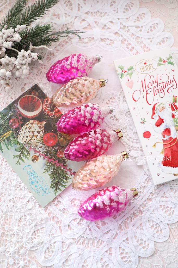 Набор №17 елочных игрушек "Заснеженные Шишки" 6шт., стекло ГДР + открытка.