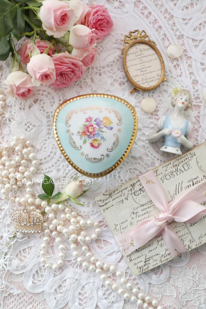 Старинная шкатулочка мятная "Martinroda" Мартинрода фарфор, Германия.