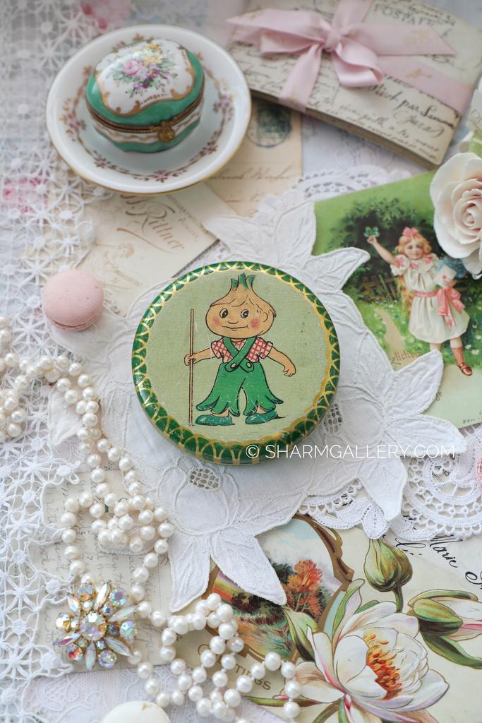 Жестяная баночка из под леденцов монпансье "Чипполино" СССР.