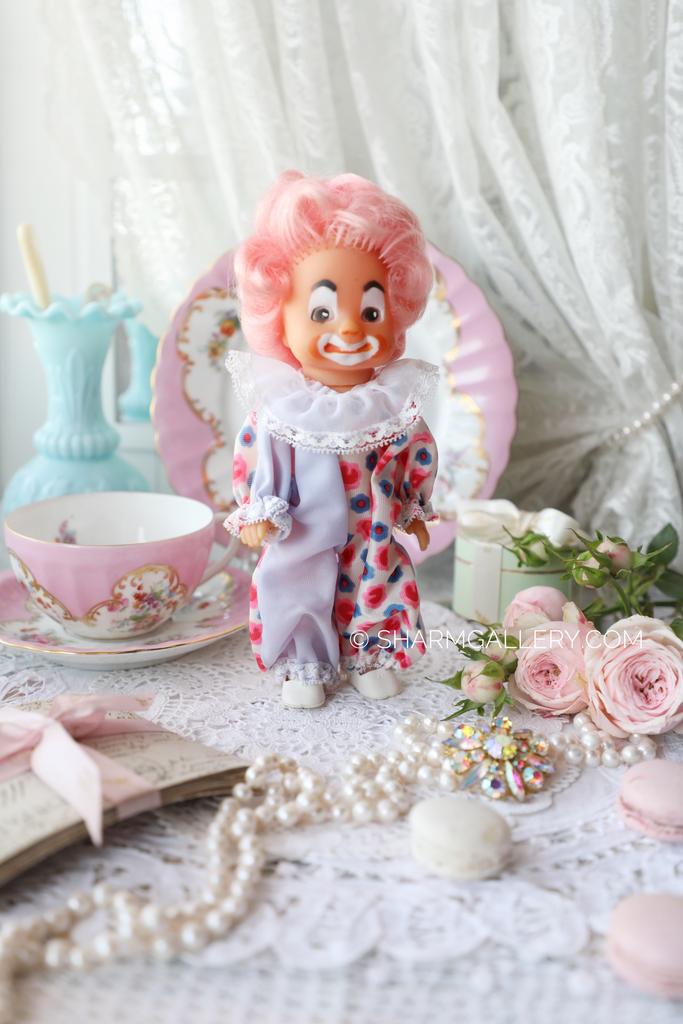 «Клоун с розовыми волосами» немецкая кукла 19см., винил. ГДР