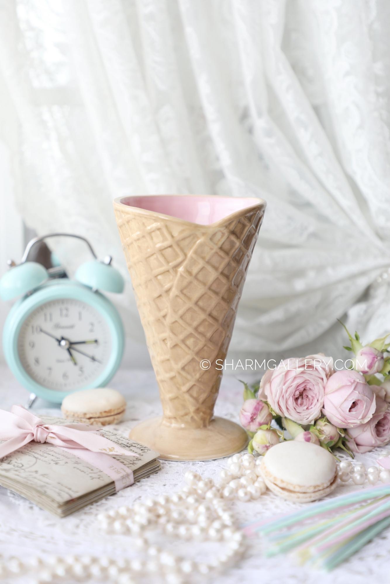 Креманка для мороженного «Вафельный рожок», глазурованная керамика. Германия.