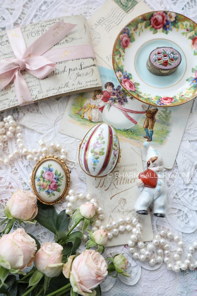 Миниатюрная шкатулка- яйцо, фарфор, роспись Limoges (Лимож) Франция.