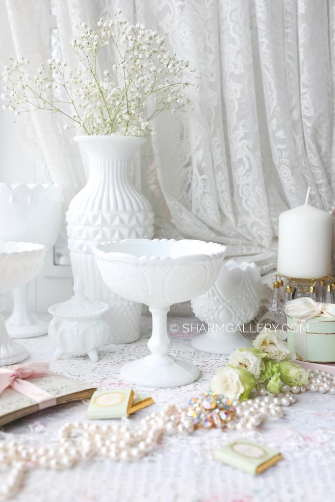 Антикварная Ваза/Креманка белое молочное (опаловое) стекло, Европа.