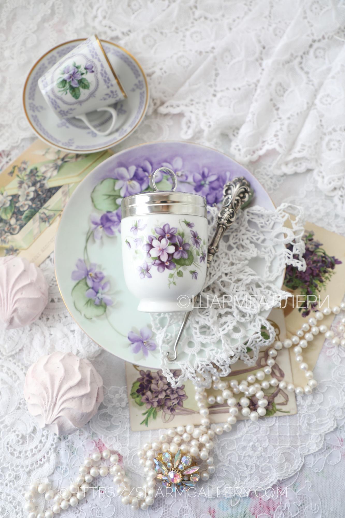 Кодлер Coddler на 2 яйца «Wild Violets» Дикие Фиалки фарфор Aynsley, Англия.