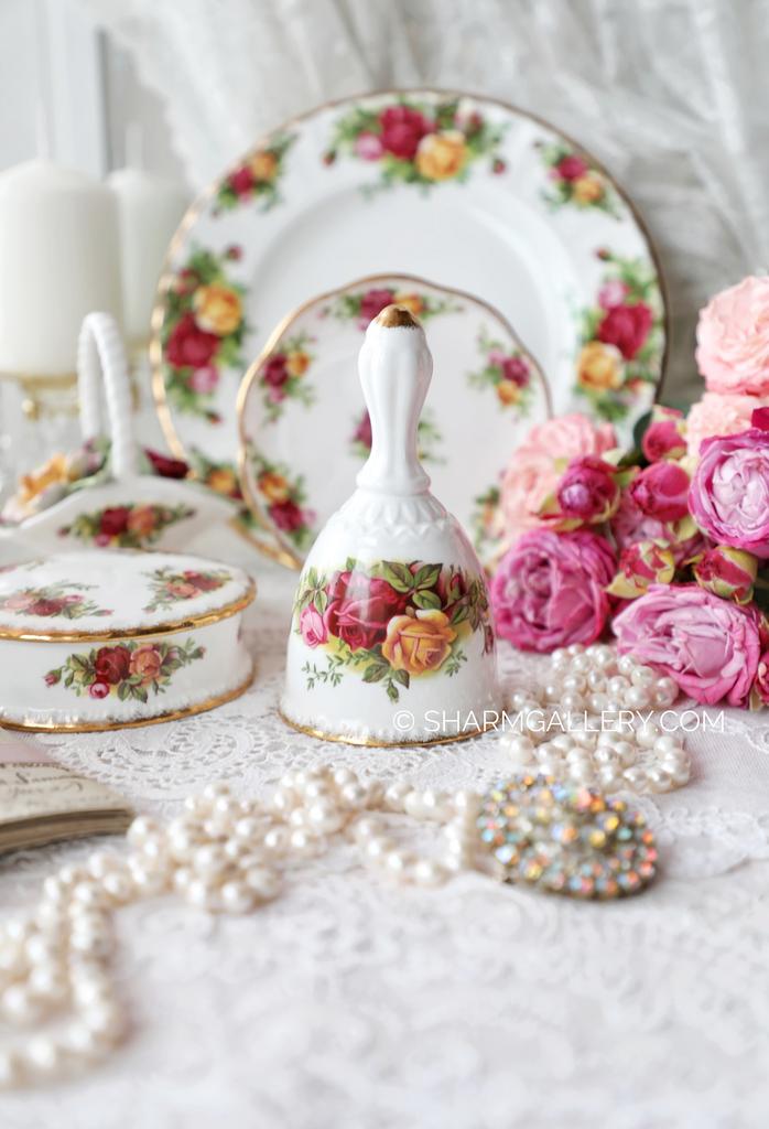 Колокольчик Old Country Roses костяной фарфор Royal Albert Англия.