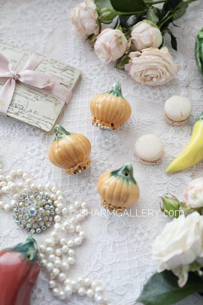 Декор - елочное украшение «Репчатый лук» серия овощи. Керамика, Италия.