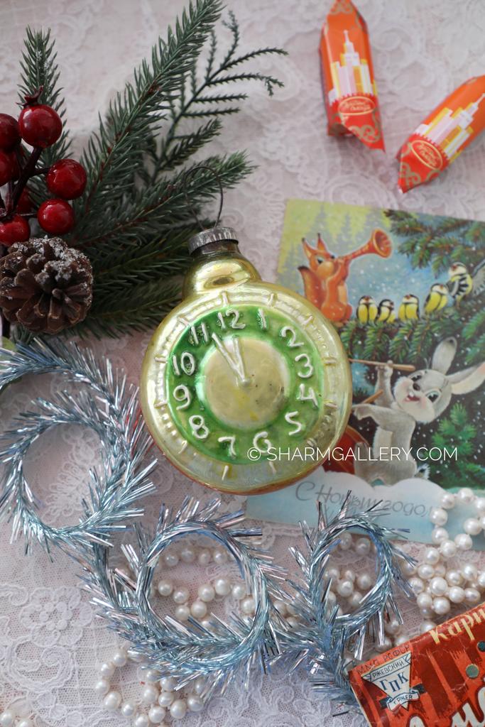 Часы будильник «Без пяти двенадцать» большие! Елочная игрушка, стекло, СССР. №6.