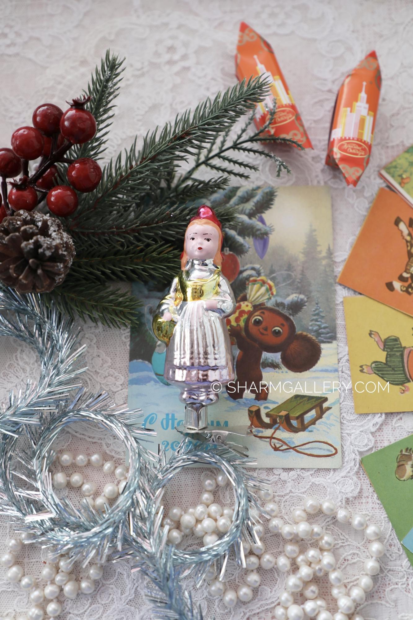 Красная Шапочка №6 Елочная игрушка стекло на прищепке, СССР.