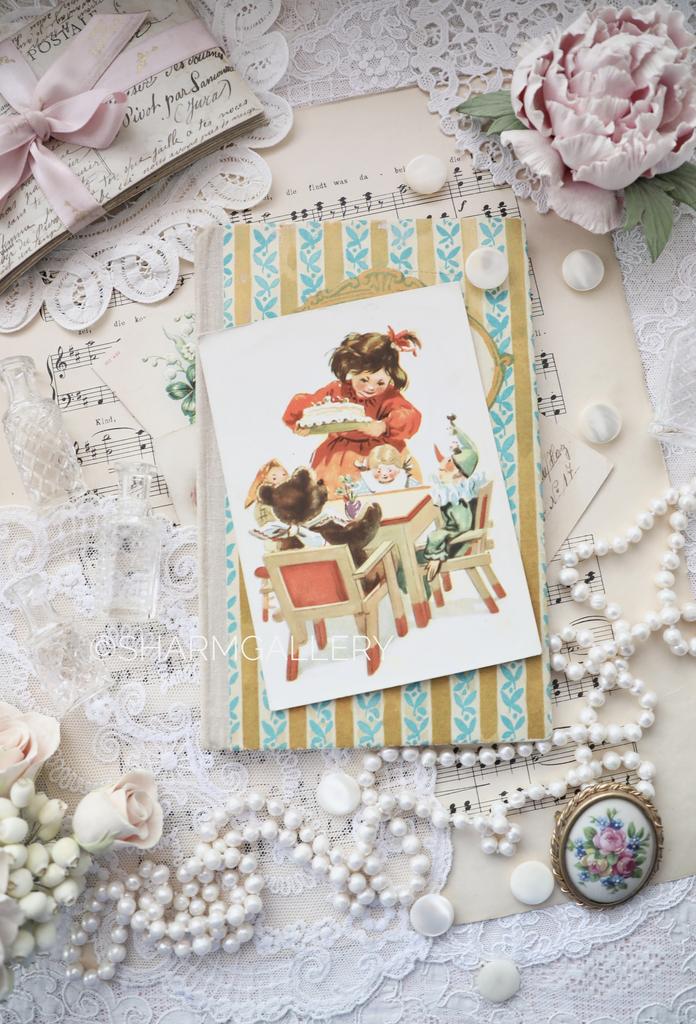 Открытка СССР №256 «Девочка с игрушками» художник А. Вендер чистая 1958г. Таллин