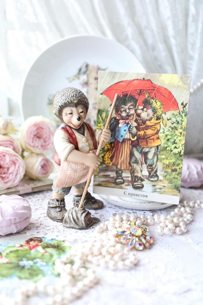 Редкость! Mecki/Мекки немецкий ежик еж «Ежик моет пол» бисквитный фарфор Goebel Германия + открытка с ежиками ГДР