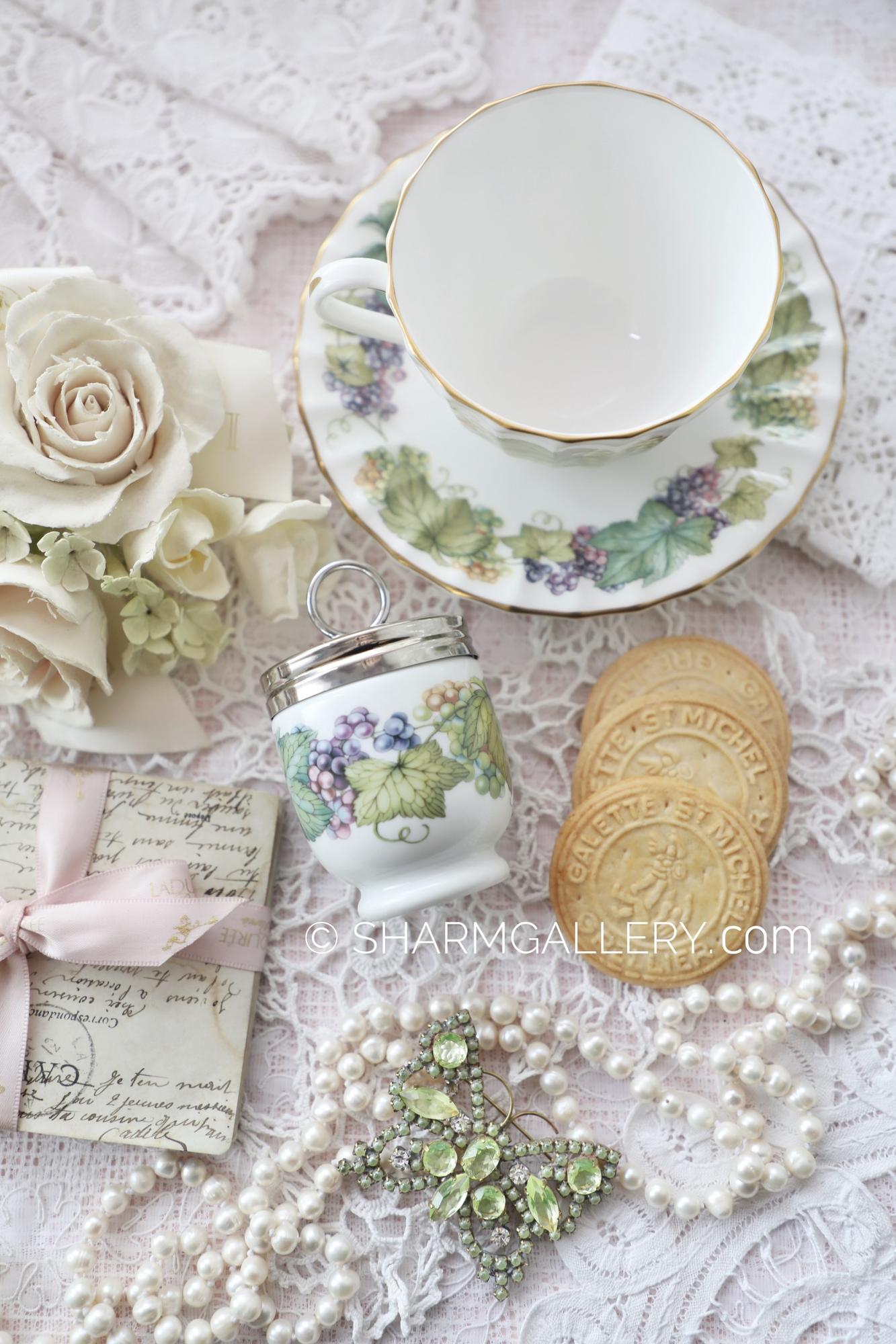 Редий Кодлер - пашотница «Виноград» Vine Harvest (Урожай винограда) на 1 яйцо standart Coddler фарфор Royal Worcester, Англия.