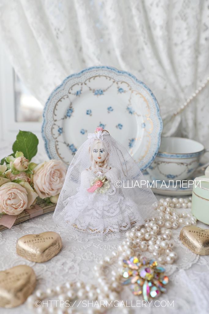 Елочная игрушка кукла  «Невеста» фарфор, текстиль. Россия начало 2000гг.