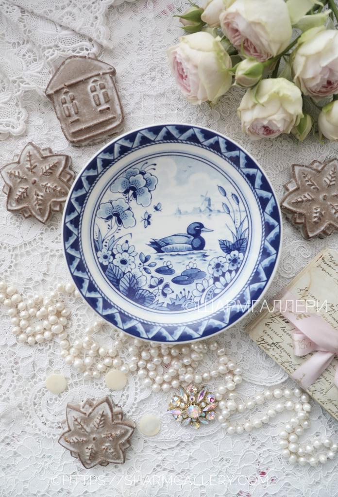 Тарелка настенная «Уточка» керамика ручная роспись, Delft Делфт Голландия.