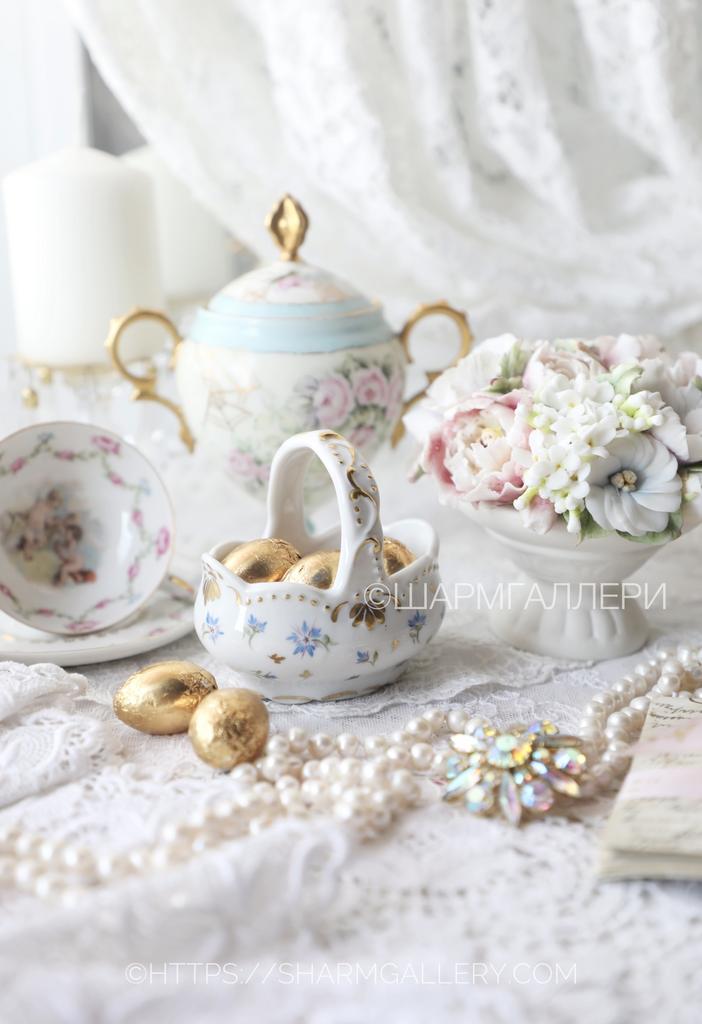 Корзинка  миниатюра «Синие цветы»  фарфор Германия.