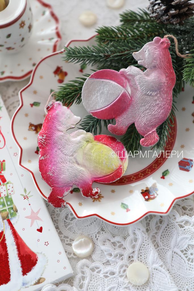 Пара игрушек  Цирковые мишки (Мишка с мячом) елочная игрушка из картона - картонаж СССР.