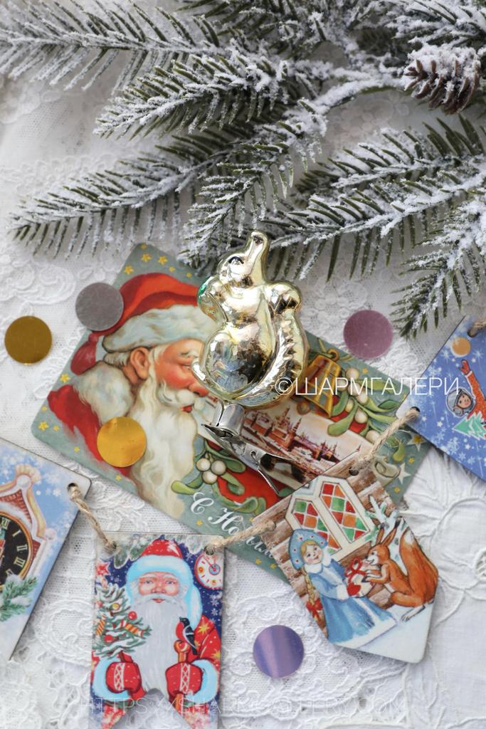 Белочка с орешком. №26 Советская елочная игрушка, стекло на прищепке, СССР.