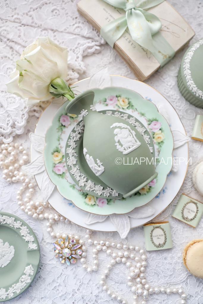 Ваза 13см оливковый бисквитный яшмовый фарфор Веджвуд/Wedgwood Англия.