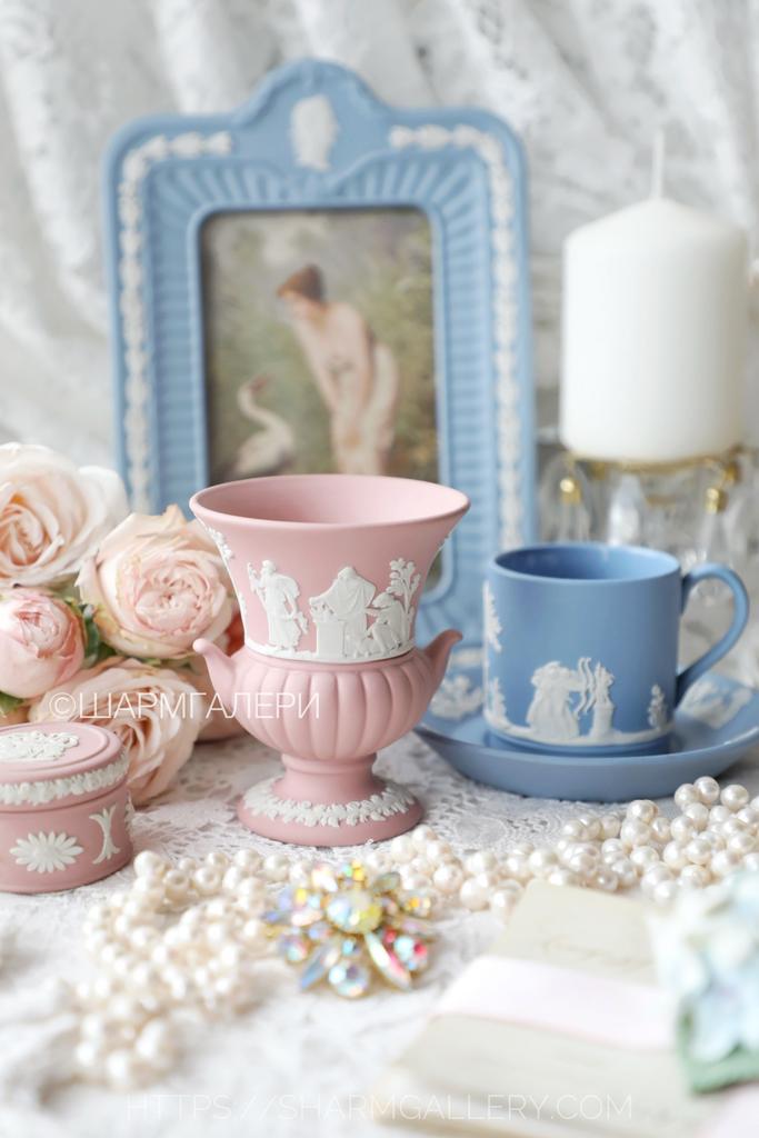 Ваза 9см розовый бисквитный фарфор Веджвуд/Wedgwood Англия.