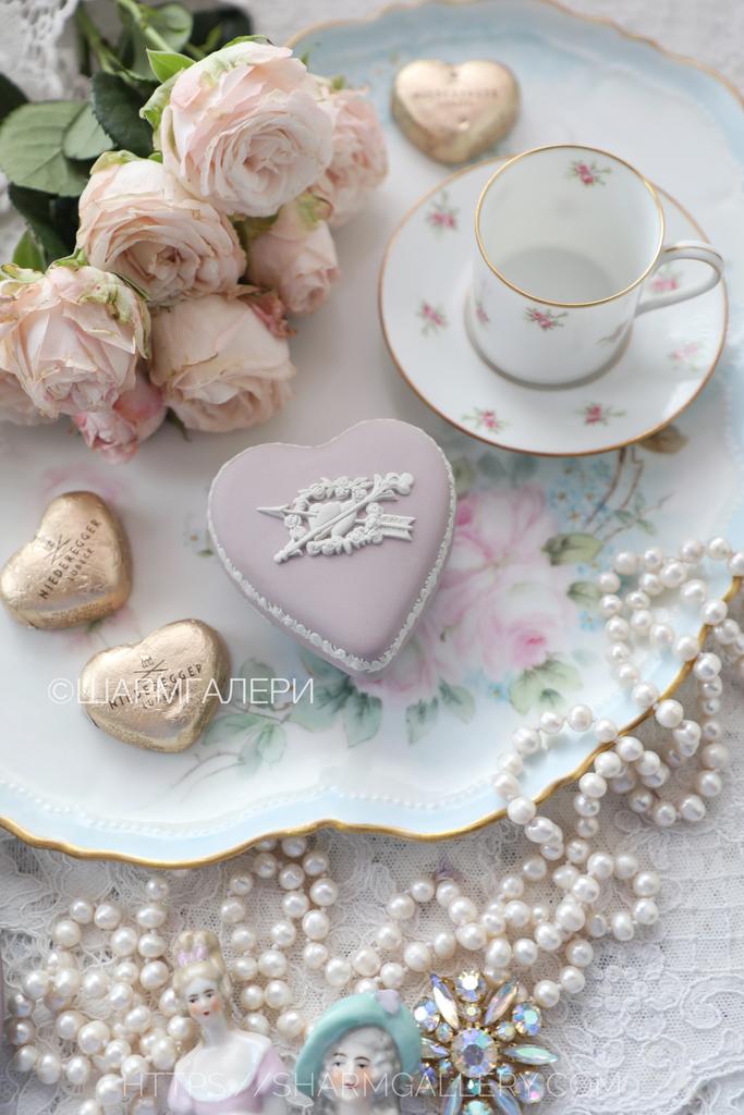 Редкая шкатулка сердце «Любовь» сиреневый бисквитный фарфор Веджвуд/Wedgwood Англия.