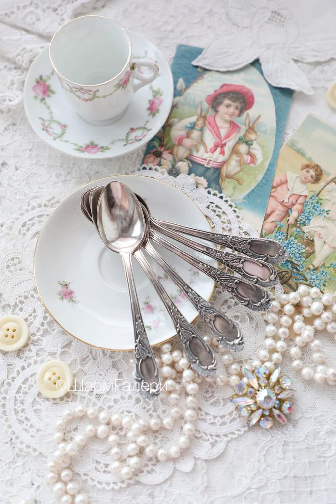 Мельхиоровые чайные ложки в коробке №39 СССР, ЗИД.