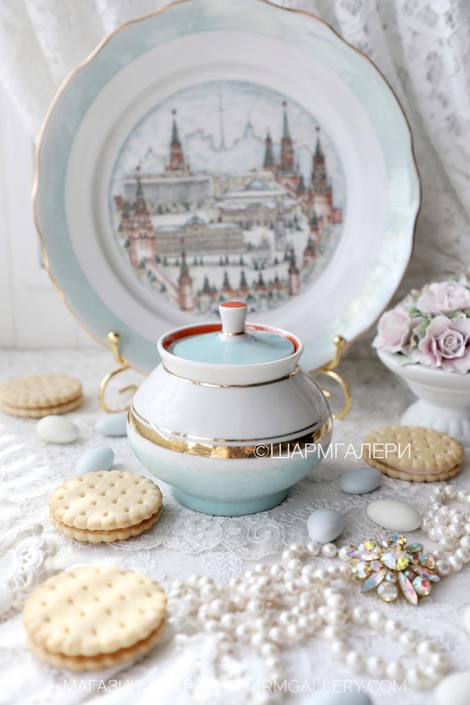 Сахарница/баночка с крышкой, бирюзовая с золотой полосой, фарфор Довбыш СССР 1970гг.