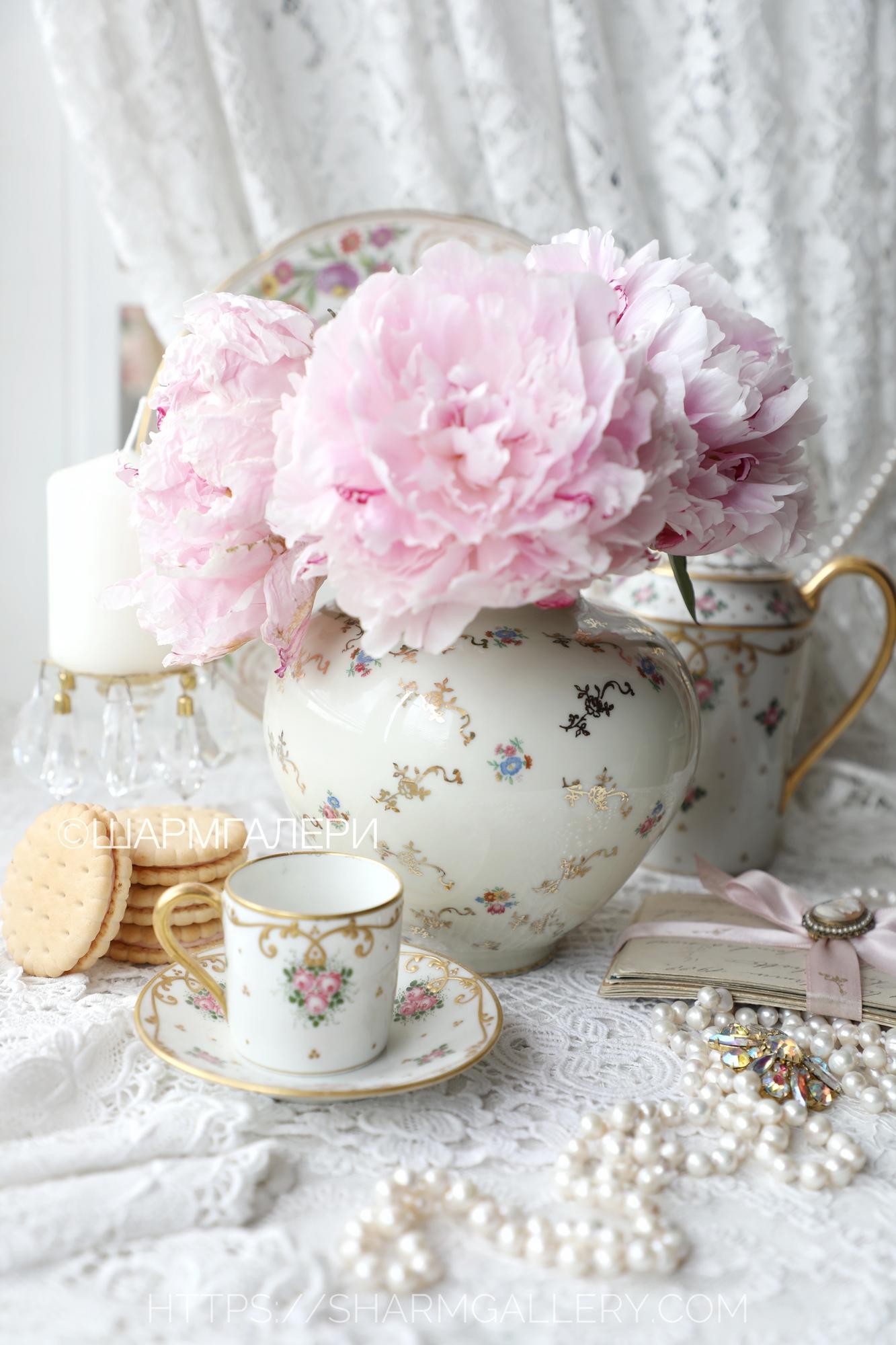 Ваза «шар» айвори «Мелкий цветок» фарфор ALKA KUNST Kronach Bavaria Бавария, Германия.