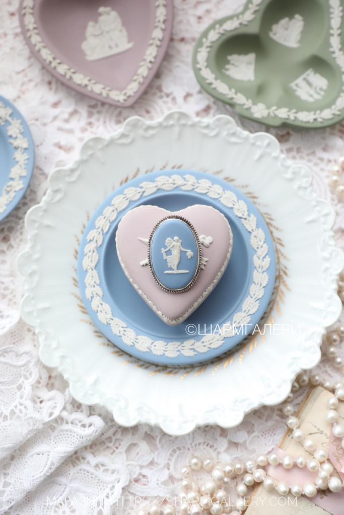 Винтажная брошь камея «Богиня Флора» серебро, голубой бисквитный фарфор Веджвуд/Wedgwood Англия.