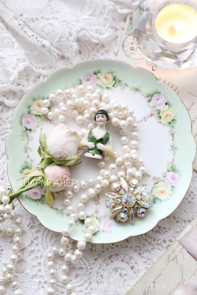 Редкость супер мини 4,3см, Half doll антикварная половинка куклы - игольница, фарфор, Франция.