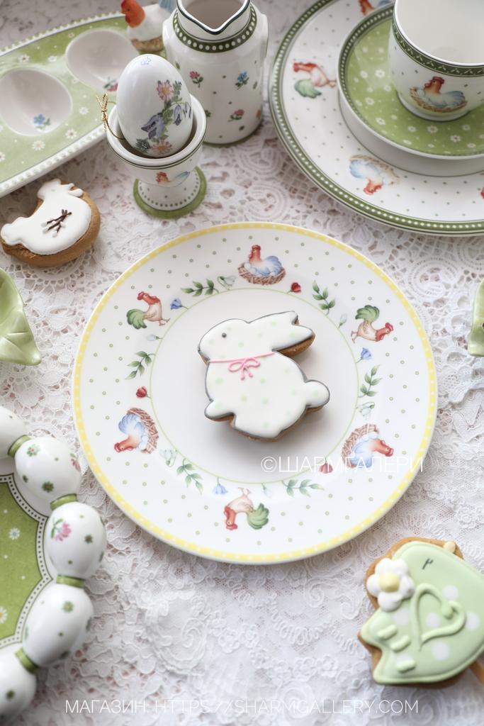 Тарелка 21,5см «Курочка и петушок» коллекция Spring Awakening Пасхальная посуда, фарфор Villeroy & Boch, Германия. Старая коллекция!