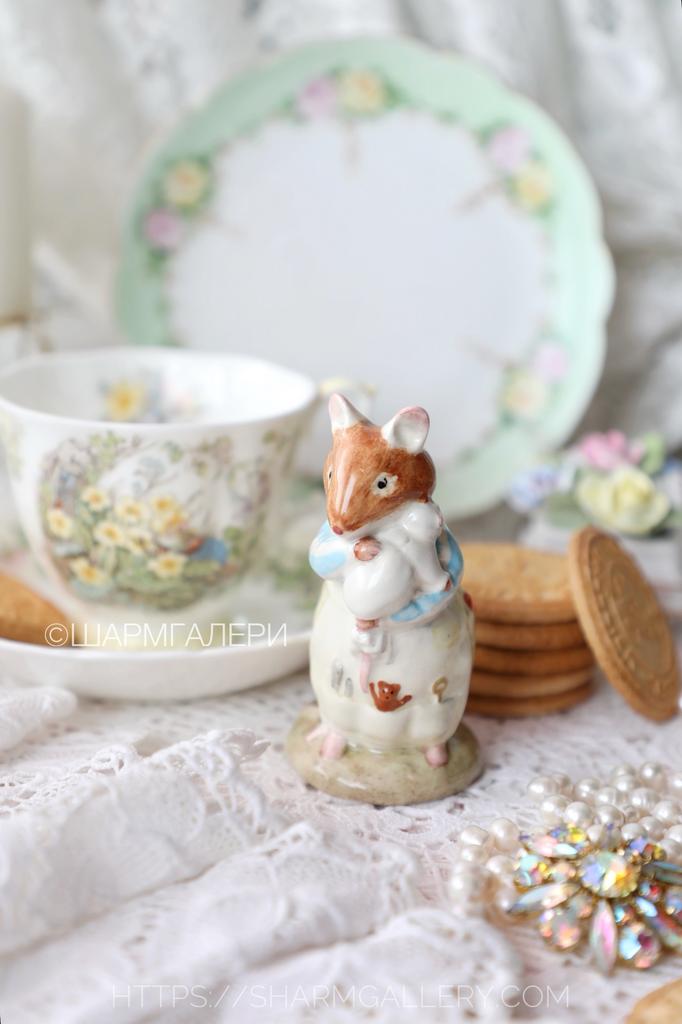 Статуэтка мышонок Dusty and Baby Дасти и малыш Brambly Hedge Ежевичная поляна фарфор Royal Doulton, Англия 1995г.