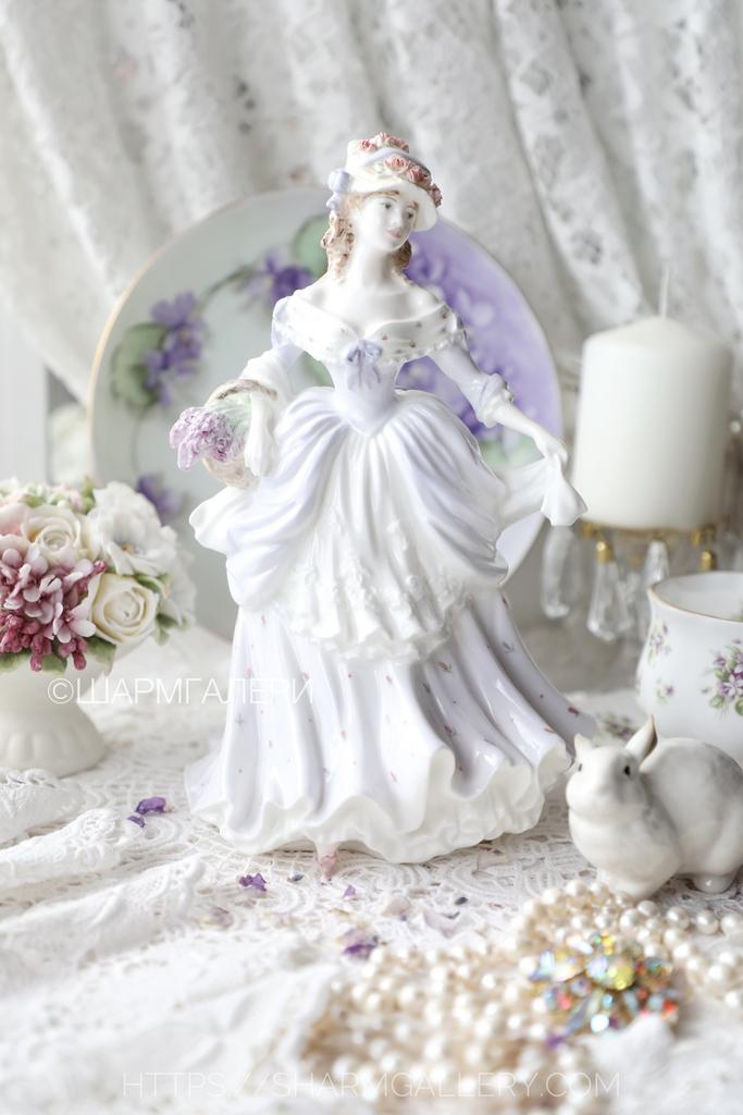 Статуэтка «Lavanda» девушка с лавандой, коллекция Крики Лондона/Cries of London, фарфор Coalport, Англия 1993г.