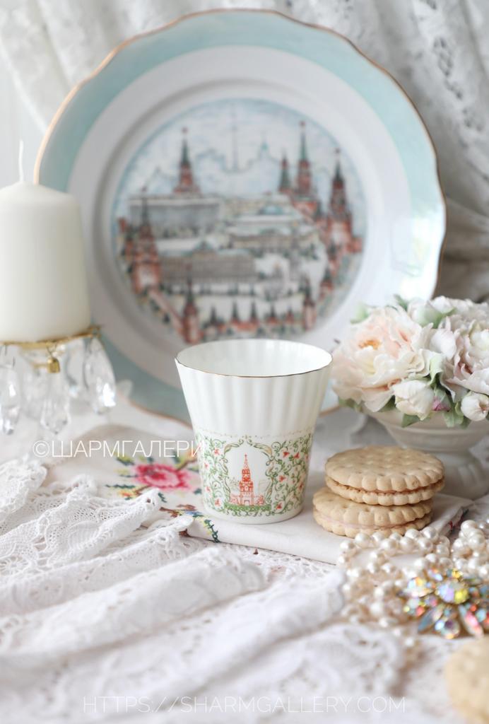 Редкая кофейная чашка "Спасская башня" костяной фарфор, ЛФЗ, СССР.