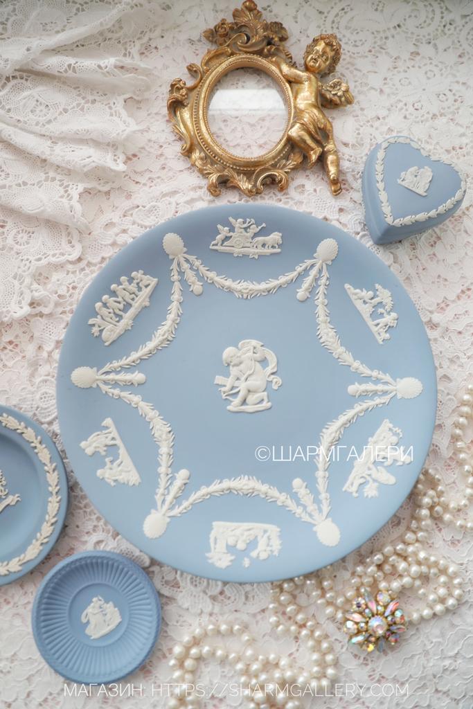 Тарелка «Ангелочки» 21,5см. бисквитный фарфор WEDGWOOD/Веджвуд Англия.