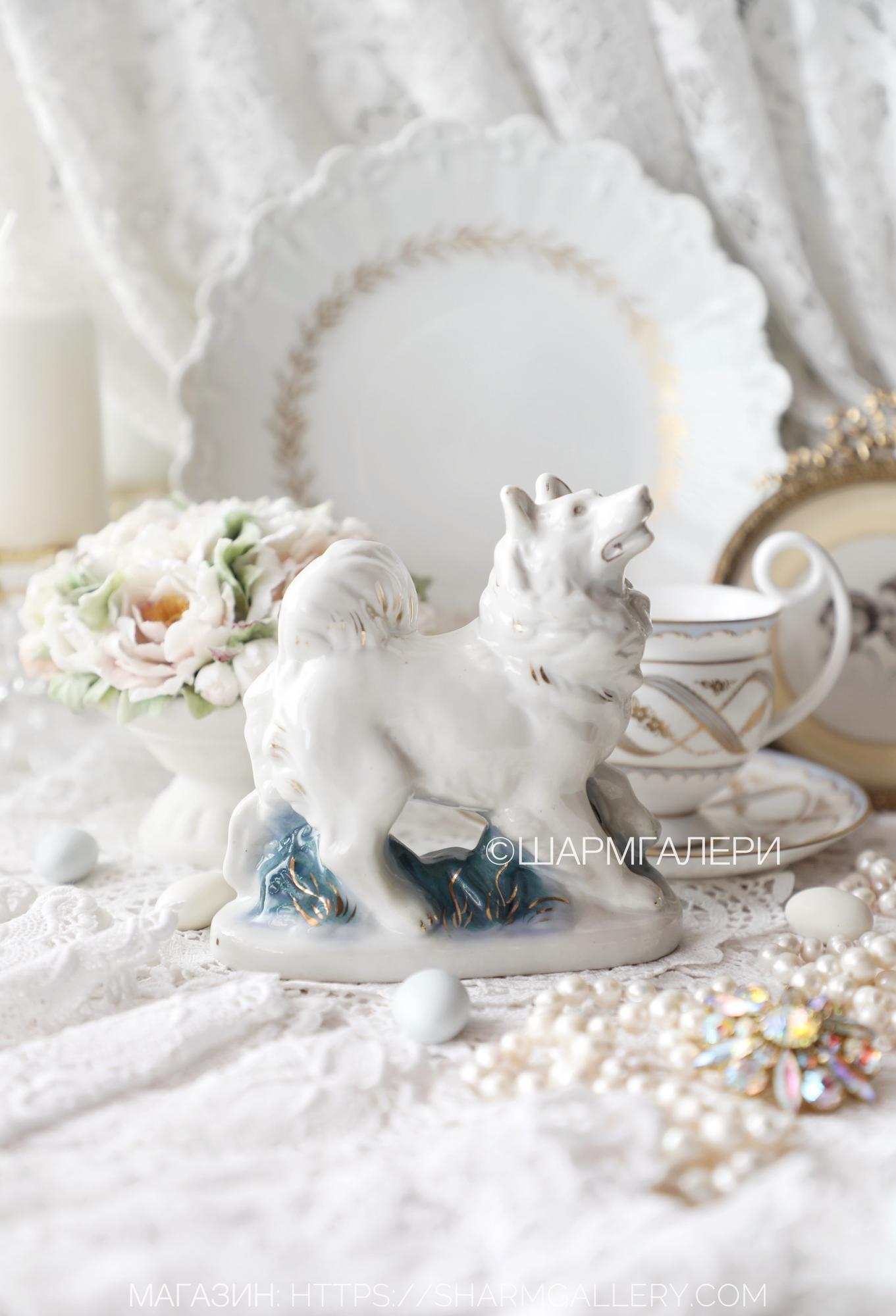 Старинная статуэтка собака "Лайка" фарфор старая Гжель (артель "Художественная керамика" заводы Гжели) №2