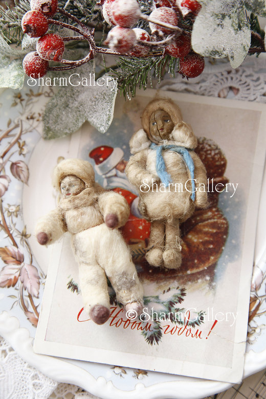 Набор антикварных елочных игрушек из ваты "Дети". СССР.