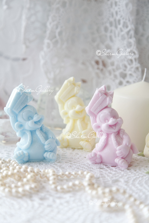 "Обезьянка с подарком". Мыло ручной работы.