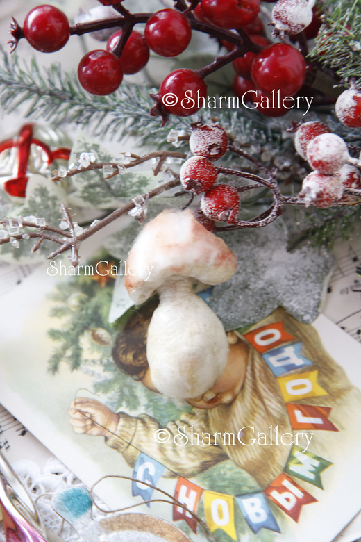 Елочная игрушка из ваты "Грибочек". СССР