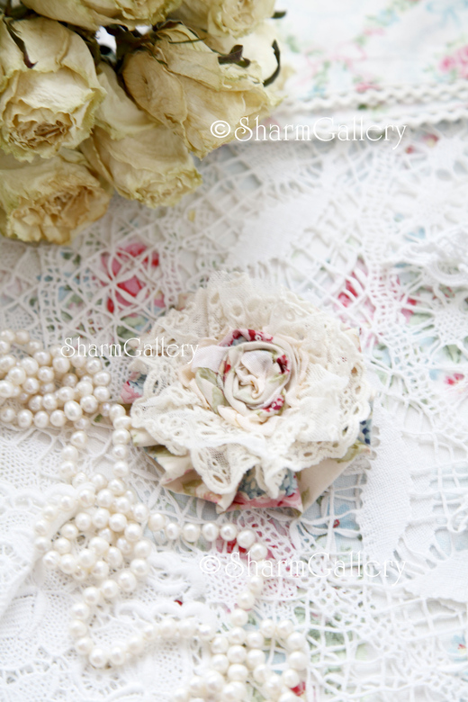 "Ванильный крем". Брошь, ручной работы.