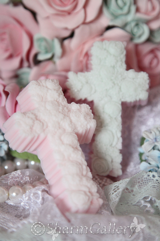 "Cross with flowers". Мыло ручной работы.