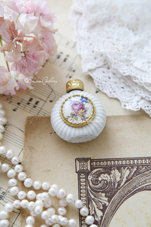 Флакон для духов №5 Роза. Винтаж, Чехословакия.