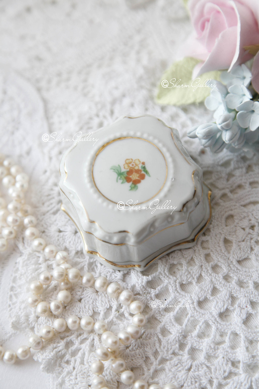 Фарфоровая шкатулка - пудреница. Винтаж, Барановка.